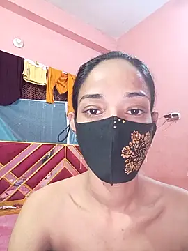 Green LaDY66 online show from April 20, 10:51 am