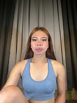 Snapshot of kierra_fox chatting on November 6, 2:56 am kierra fox online show from November 6, 2:56 am