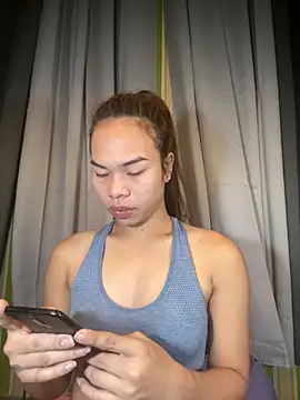 Snapshot of kierra_fox chatting on November 7, 5:40 am kierra fox online show from November 7, 5:40 am