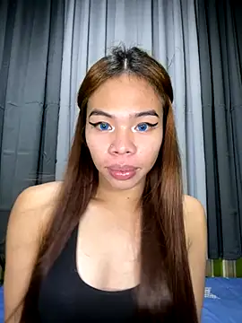 Snapshot of kierra_fox chatting on November 17, 2:34 pm kierra fox online show from November 17, 2:34 pm