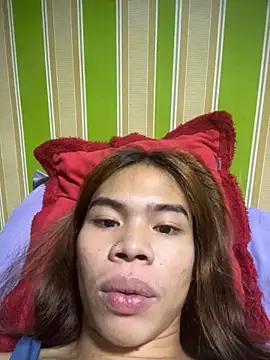 Snapshot of kierra_fox chatting on November 25, 8:20 pm kierra fox online show from November 25, 8:20 pm