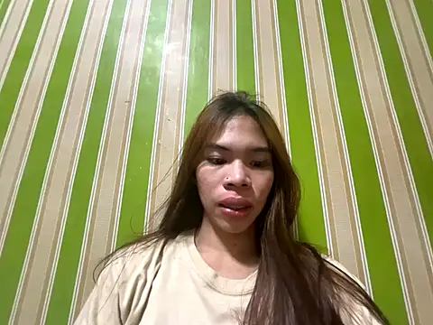 Snapshot of kierra_fox chatting on December 5, 2:14 pm kierra fox online show from December 5, 2:14 pm