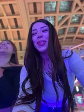 AshleyWinslow online show from April 13, 5:29 pm