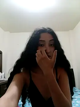 Snapshot of Emmawuaker chatting on November 9, 6:01 am Emmawuaker online show from November 9, 6:01 am