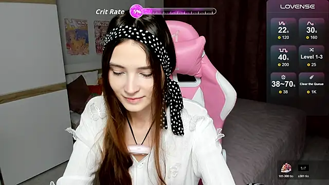 Snapshot of Hana_Flo_ chatting on December 3, 1:42 pm Hana Flo online show from December 3, 1:42 pm