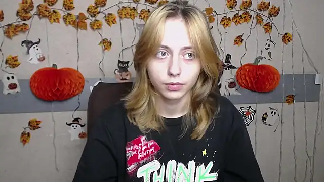 TracyLll online show from November 14, 12:04 pm