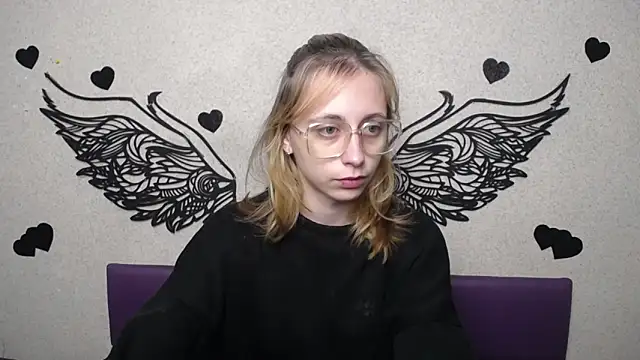 TracyLll online show from November 30, 11:47 am