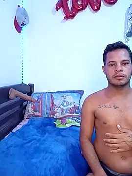 Snapshot of Reyes_89 chatting on November 3, 5:31 am Reyes 89 online show from November 3, 5:31 am