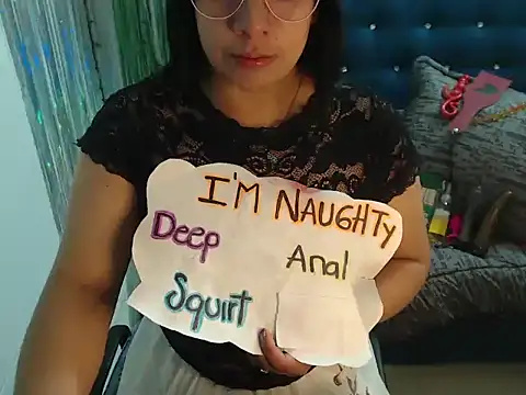 Snapshot of Alanafire chatting on October 30, 1:34 pm Alanafire online show from October 30, 1:34 pm