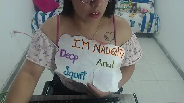 Snapshot of Alanafire chatting on November 28, 1:36 pm Alanafire online show from November 28, 1:36 pm