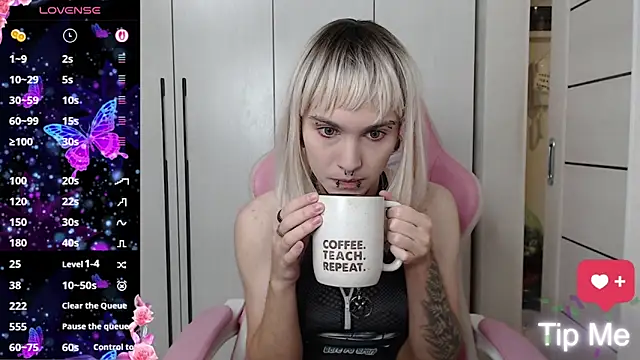 Snapshot of ElixabetANG chatting on November 27, 12:56 am ElixabetANG online show from November 27, 12:56 am