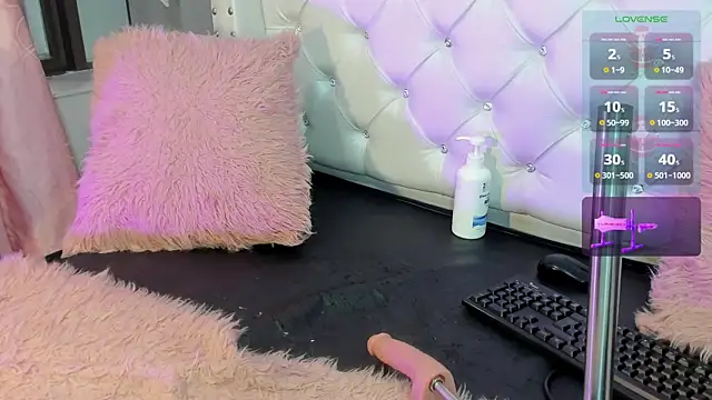 Snapshot of Cristinawhite chatting on November 21, 8:29 pm Cristinawhite online show from November 21, 8:29 pm