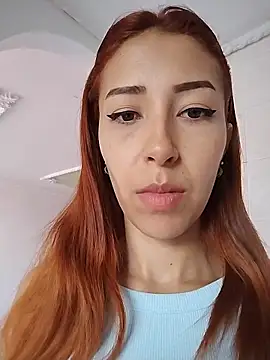 Snapshot of julialex_ chatting on December 15, 1:26 pm julialex online show from December 15, 1:26 pm