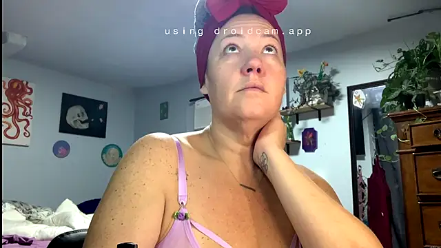 kristallic online show from February 22, 4:16 pm