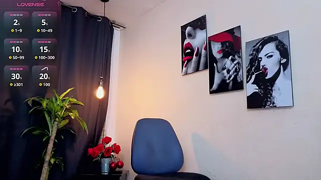 Snapshot of Flor_Gil chatting on November 28, 3:20 am Flor Gil online show from November 28, 3:20 am