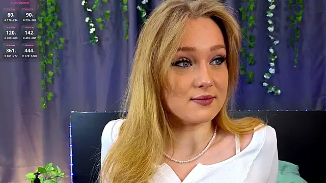 Snapshot of VanessaLightDiamond chatting on November 25, 4:34 am VanessaLightDiamond online show from November 25, 4:34 am