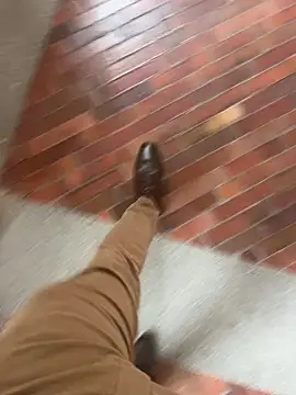 Snapshot of LeoBlaze13 chatting on November 19, 9:26 pm LeoBlaze13 online show from November 19, 9:26 pm