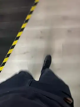 Snapshot of LeoBlaze13 chatting on November 25, 8:53 pm LeoBlaze13 online show from November 25, 8:53 pm