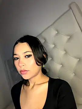 isabella-montes online show from November 21, 3:27 am