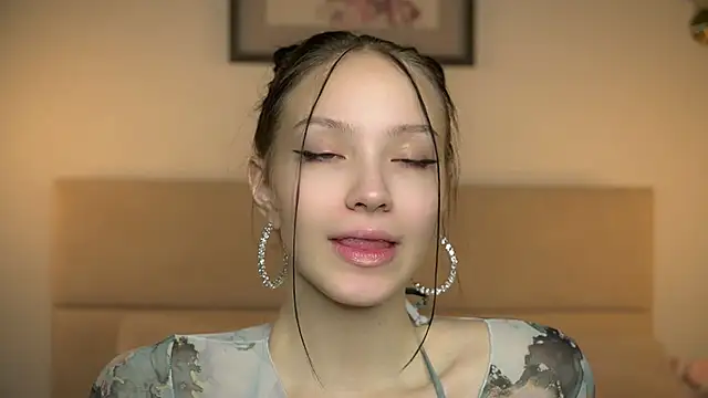 Snapshot of VetaManhardt chatting on November 18, 8:24 pm VetaManhardt online show from November 18, 8:24 pm