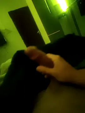 Snapshot of secretnovin7 chatting on November 13, 7:13 pm secretnovin7 online show from November 13, 7:13 pm