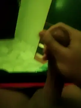 Snapshot of secretnovin7 chatting on November 17, 8:03 pm secretnovin7 online show from November 17, 8:03 pm