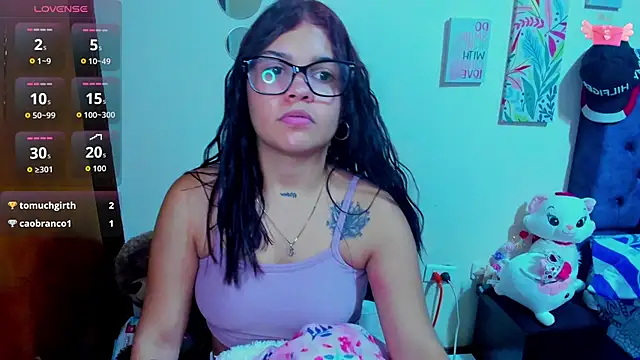 Snapshot of Emma_boo chatting on November 5, 2:55 am Emma boo online show from November 5, 2:55 am