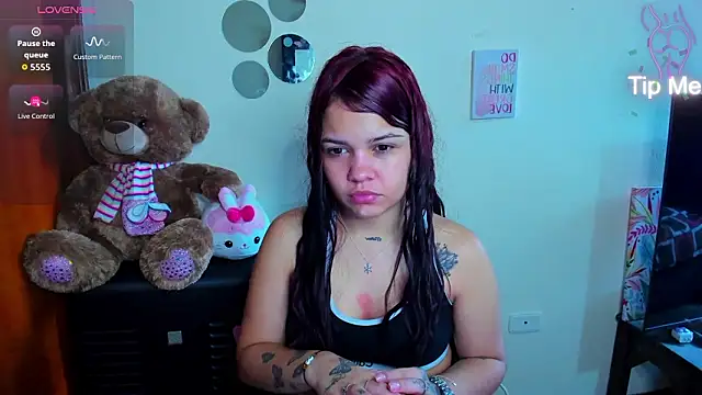 Emma boo online show from March 5, 2:02 pm