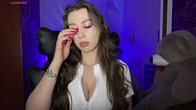 Snapshot of SweetCherry__N chatting on December 17, 10:16 pm SweetCherry N online show from December 17, 10:16 pm