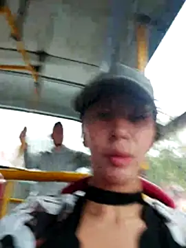 Moon And Sunn online show from December 5, 2:47 pm