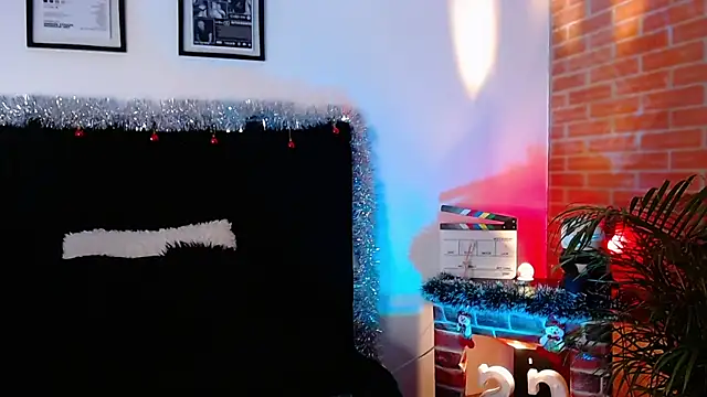 Snapshot of jaiden_thoner chatting on December 22, 9:17 am jaiden thoner online show from December 22, 9:17 am