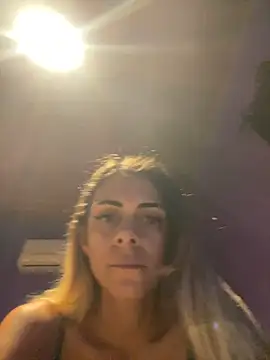 Snapshot of sabrinaneves chatting on July 19, 9:29 pm sabrinaneves online show from July 19, 9:29 pm