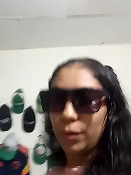 Zafiro G online show from December 4, 2:21 am