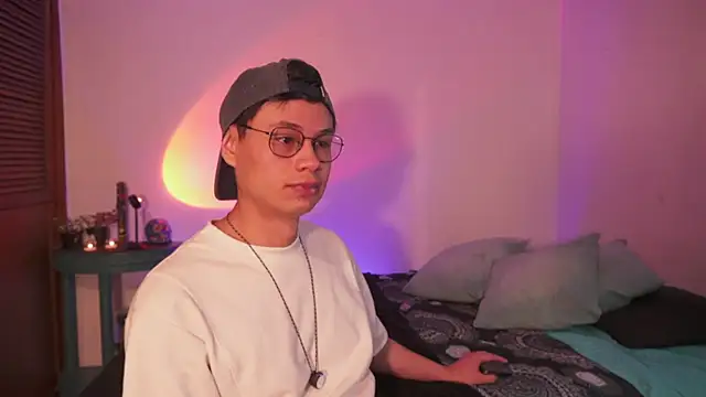 estmonnn online show from February 15, 3:25 am