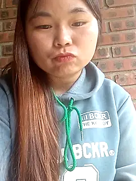 Snapshot of matbiec- chatting on November 9, 2:21 am matbiec- online show from November 9, 2:21 am