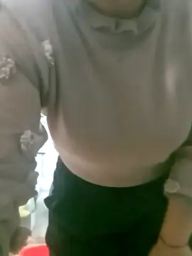 Snapshot of matbiec- chatting on November 15, 11:10 pm matbiec- online show from November 15, 11:10 pm