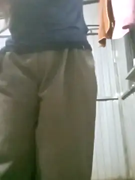 Snapshot of matbiec- chatting on November 17, 10:15 pm matbiec- online show from November 17, 10:15 pm