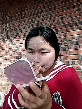 Snapshot of matbiec- chatting on December 3, 2:19 am matbiec- online show from December 3, 2:19 am