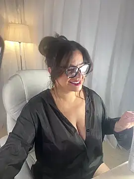 best secret online show from April 21, 10:43 am