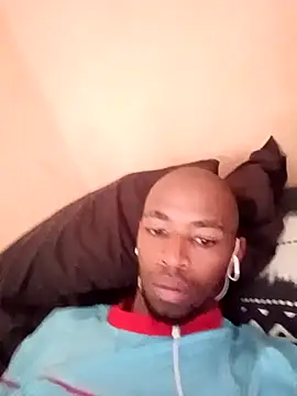 Snapshot of LILNMS chatting on December 4, 9:40 am LILNMS online show from December 4, 9:40 am