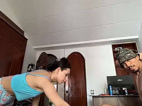 Snapshot of Harry69melon chatting on March 2, 10:27 pm Harry69melon online show from March 2, 10:27 pm