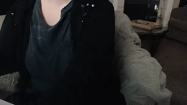 Snapshot of Skyl31 chatting on November 12, 2:12 am Skyl31 online show from November 12, 2:12 am