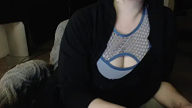 Snapshot of Skyl31 chatting on November 17, 4:40 am Skyl31 online show from November 17, 4:40 am