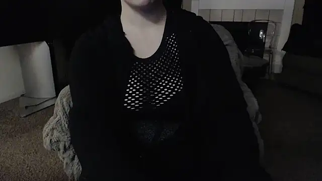 Snapshot of Skyl31 chatting on December 4, 12:31 am Skyl31 online show from December 4, 12:31 am