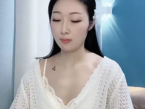 ella55-- online show from December 5, 1:03 am