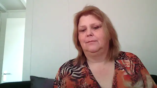 Sylviastar46 online show from February 26, 11:09 am