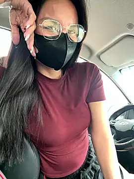 Snapshot of trinhvutrinh chatting on January 18, 4:05 am trinhvutrinh online show from January 18, 4:05 am