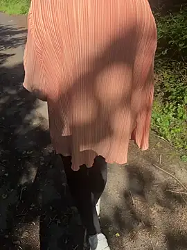 Teeny-Slut18 online show from June 9, 3:12 pm