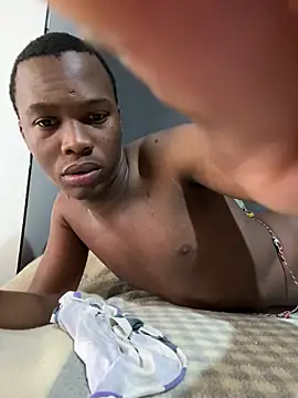 Snapshot of 159calvin chatting on February 16, 8:10 am 159calvin online show from February 16, 8:10 am