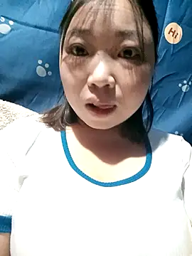 Snapshot of julybe chatting on November 20, 6:13 am julybe online show from November 20, 6:13 am